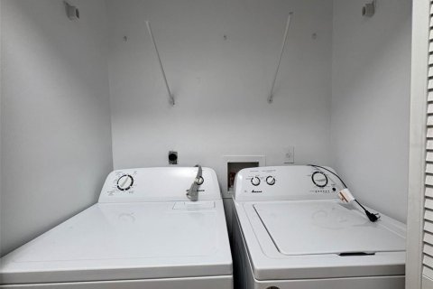 Снять в аренду кондоминиум в Киссимми, Флорида 3 комнаты, 87.14м2, № 2097501 - фото 19