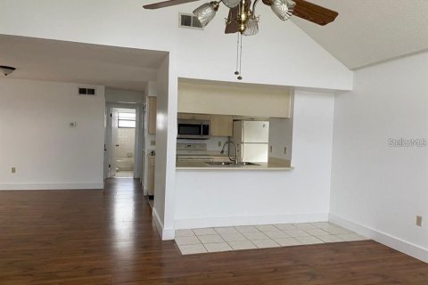 Copropriété à louer à Kissimmee, Floride: 2 chambres, 102.19 m2 № 2095372 - photo 5