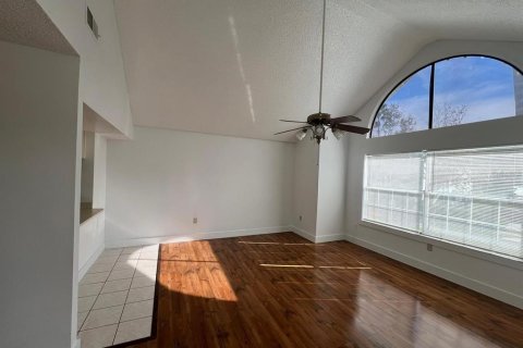 Copropriété à louer à Kissimmee, Floride: 2 chambres, 102.19 m2 № 2095372 - photo 3