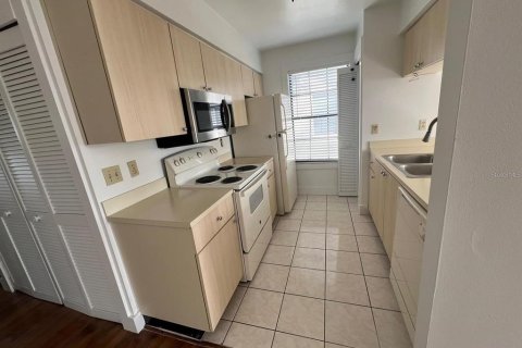 Copropriété à louer à Kissimmee, Floride: 2 chambres, 102.19 m2 № 2095372 - photo 7