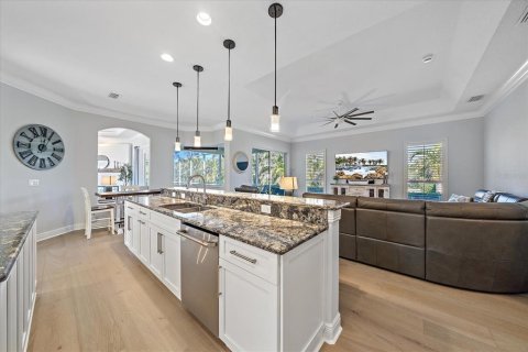 House in Osprey, Florida 4 bedrooms, 257.8 sq.m. № 2409776 - photo 15