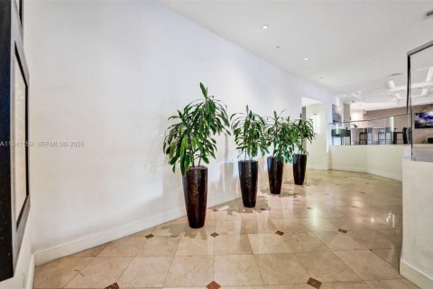 Condominio en alquiler en Miami Beach, Florida, 51.1 m2 № 2154802 - foto 21