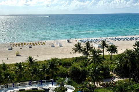 Condominio en alquiler en Miami Beach, Florida, 51.1 m2 № 2154802 - foto 25