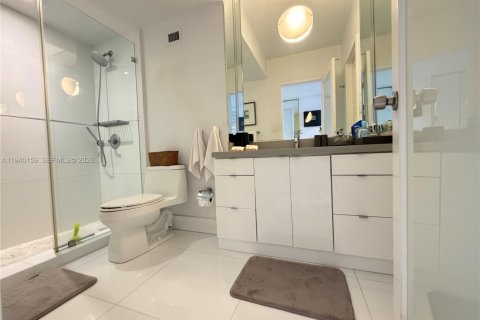 Condominio en alquiler en Miami Beach, Florida, 51.1 m2 № 2154802 - foto 14