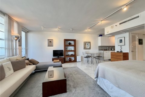 Condominio en alquiler en Miami Beach, Florida, 51.1 m2 № 2154802 - foto 8