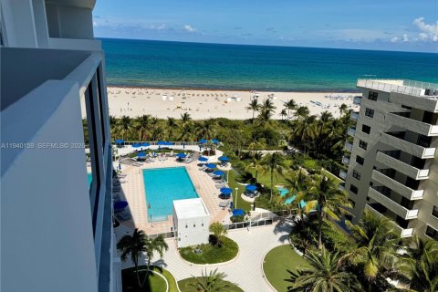 Condominio en alquiler en Miami Beach, Florida, 51.1 m2 № 2154802 - foto 4