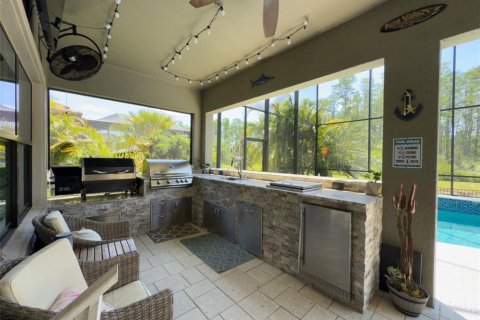 Casa en venta en Land O' Lakes, Florida, 5 dormitorios, 391.86 m2 № 1854004 - foto 6