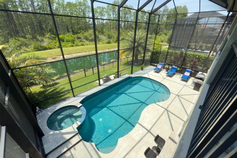 Casa en venta en Land O' Lakes, Florida, 5 dormitorios, 391.86 m2 № 1854004 - foto 5