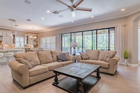 Casa en venta en Land O' Lakes, Florida, 5 dormitorios, 391.86 m2 № 1854004 - foto 24