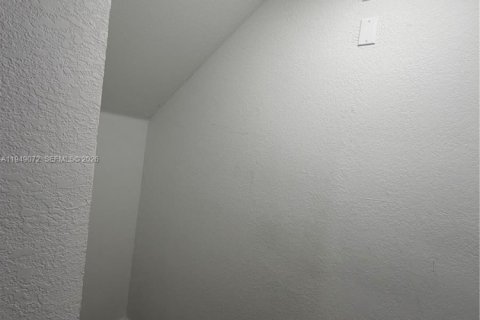 Commercial property in Homestead, Florida 129.88 sq.m. № 2004867 - photo 6