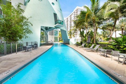 Condo in Miami Beach, Florida, 3 bedrooms  № 1862669 - photo 29