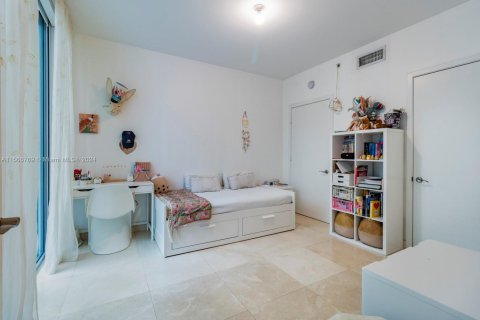 Condo in Miami Beach, Florida, 3 bedrooms  № 1862669 - photo 14