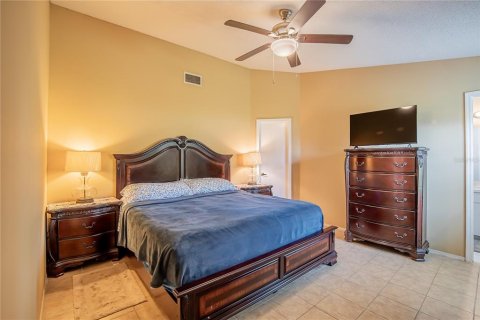 House in Lakeland, Florida 3 bedrooms, 111.02 sq.m. № 2195831 - photo 13