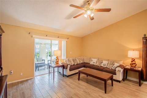 House in Lakeland, Florida 3 bedrooms, 111.02 sq.m. № 2195831 - photo 10