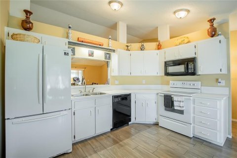 House in Lakeland, Florida 3 bedrooms, 111.02 sq.m. № 2195831 - photo 6