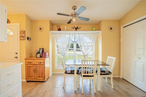 House in Lakeland, Florida 3 bedrooms, 111.02 sq.m. № 2195831 - photo 5