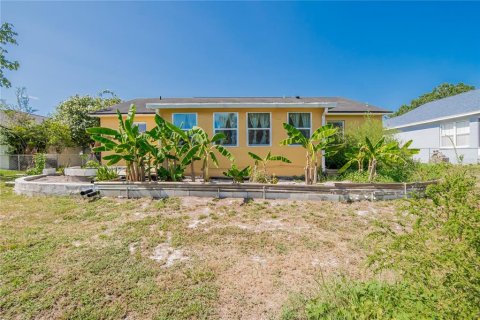 House in Lakeland, Florida 3 bedrooms, 111.02 sq.m. № 2195831 - photo 24