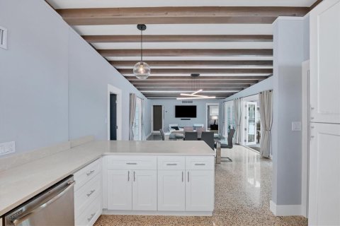 Villa ou maison à louer à Sarasota, Floride: 3 chambres, 140.84 m2 № 2143543 - photo 21