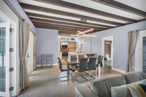 Villa ou maison à louer à Sarasota, Floride: 3 chambres, 140.84 m2 № 2143543 - photo 23