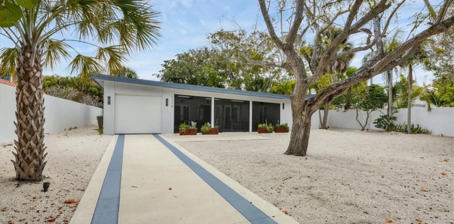 Villa ou maison à Sarasota, Floride 3 chambres, 140.84 m2 № 2143543