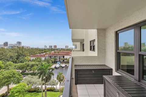 Condominio en venta en Fort Lauderdale, Florida, 1 dormitorio, 93.37 m2 № 2077436 - foto 13
