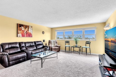 Condominio en venta en Fort Lauderdale, Florida, 1 dormitorio, 93.37 m2 № 2077436 - foto 5