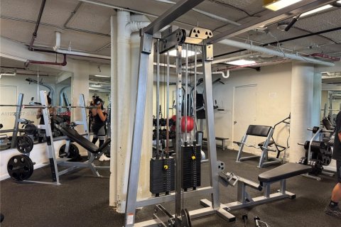 Copropriété à louer à Miami, Floride: 2 chambres, 91.97 m2 № 1963281 - photo 20