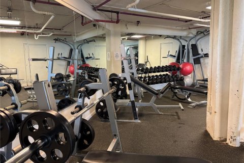 Copropriété à louer à Miami, Floride: 2 chambres, 91.97 m2 № 1963281 - photo 22