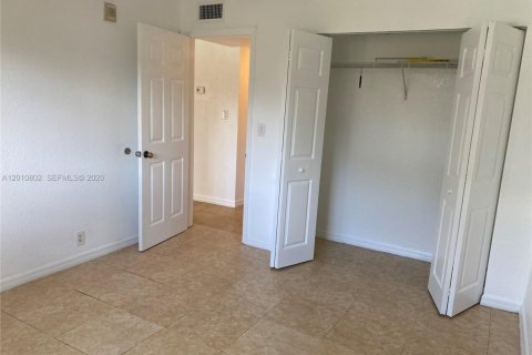Condominio en venta en Palmetto Bay, Florida, 1 dormitorio, 53.42 m2 № 2091047 - foto 11