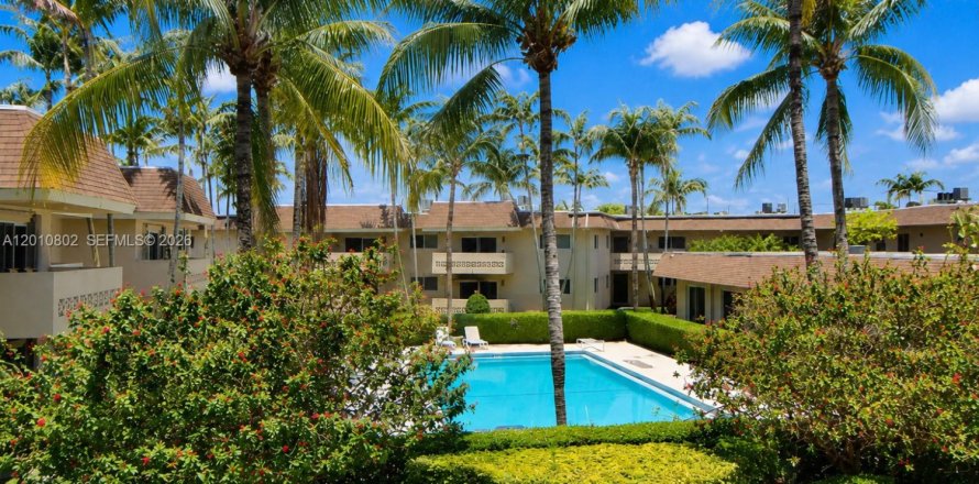 Condominio en Palmetto Bay, Florida, 1 dormitorio  № 2091047