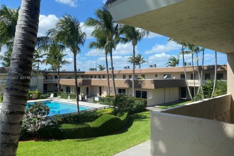 Condominio en venta en Palmetto Bay, Florida, 1 dormitorio, 53.42 m2 № 2091047 - foto 12