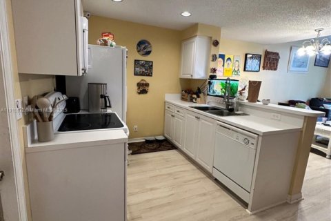 Adosado en venta en Weston, Florida, 2 dormitorios, 90.02 m2 № 1971630 - foto 4