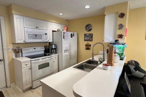 Adosado en venta en Weston, Florida, 2 dormitorios, 90.02 m2 № 1971630 - foto 5