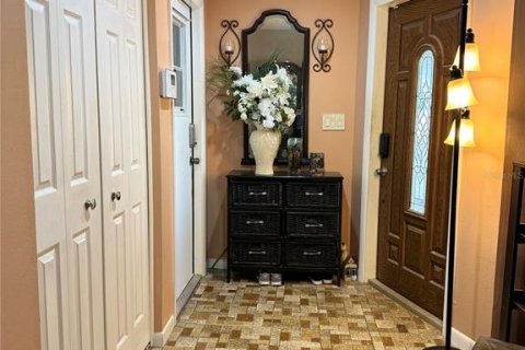 House in Saint Petersburg, Florida 3 bedrooms, 146.04 sq.m. № 1529617 - photo 26