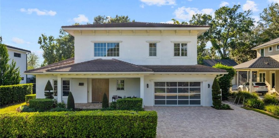 House in Windermere, Florida 4 bedrooms, 340.95 sq.m. № 1408587