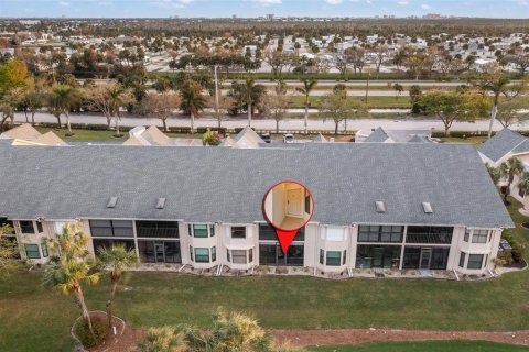 Adosado en alquiler en Fort Myers, Florida, 2 dormitorios, 117.61 m2 № 1564370 - foto 5