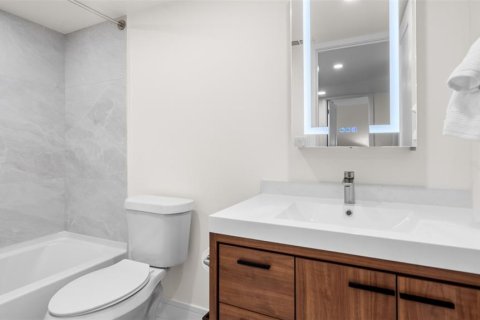 Adosado en alquiler en Fort Myers, Florida, 2 dormitorios, 117.61 m2 № 1564370 - foto 30