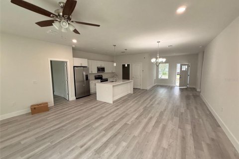 Casa en venta en Ocala, Florida, 4 dormitorios, 175.77 m2 № 2101430 - foto 3