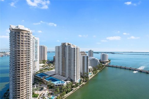 Condo in Miami, Florida, 3 bedrooms № 2241022