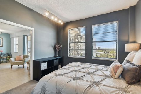 Condominio en alquiler en Tampa, Florida, 1 dormitorio, 53.79 m2 № 1687736 - foto 24