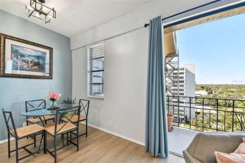 Condominio en alquiler en Tampa, Florida, 1 dormitorio, 53.79 m2 № 1687736 - foto 13