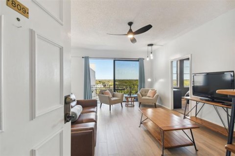 Condominio en alquiler en Tampa, Florida, 1 dormitorio, 53.79 m2 № 1687736 - foto 2