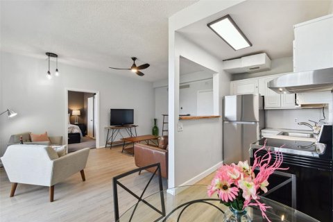Condominio en alquiler en Tampa, Florida, 1 dormitorio, 53.79 m2 № 1687736 - foto 17