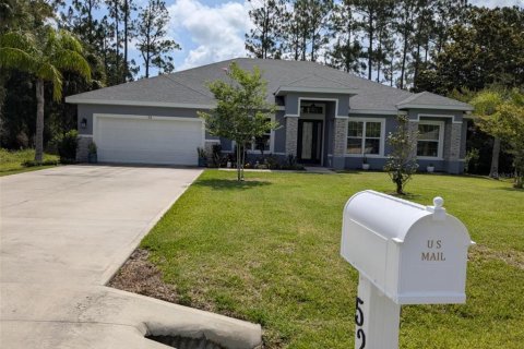 Villa ou maison à Palm Coast, Floride 4 chambres, 235.6 m2 № 2102297