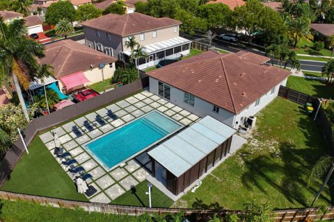 House in Homestead, Florida 5 bedrooms, 182.74 sq.m. № 1714642 - photo 14