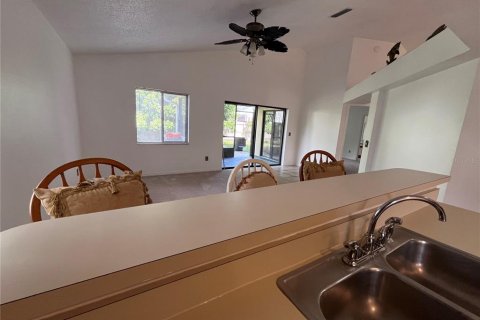 Casa en alquiler en Orlando, Florida, 3 dormitorios, 142.23 m2 № 1835483 - foto 11