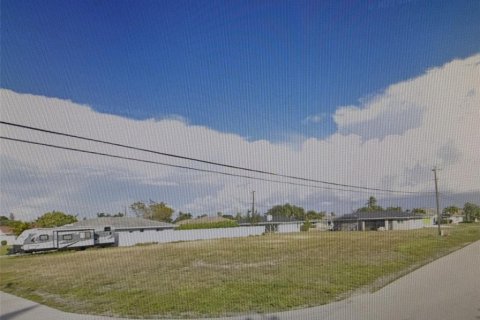 Land in Cape Coral, Florida № 1562908 - photo 4