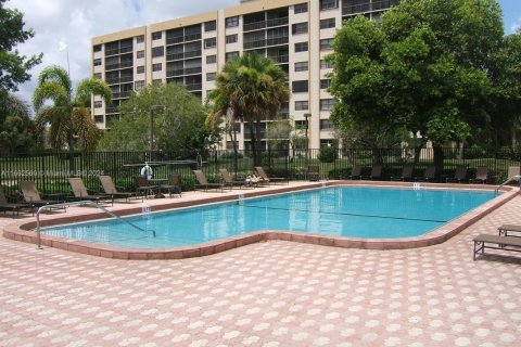 Condo in Deerfield Beach, Florida, 2 bedrooms  № 1396102 - photo 4