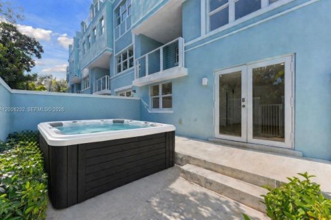 Touwnhouse à Fort Lauderdale, Floride 4 chambres, 190.45 m2 № 2170708