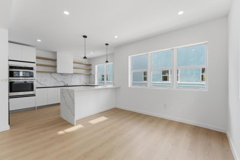 Touwnhouse à louer à Fort Lauderdale, Floride: 4 chambres, 190.45 m2 № 2170708 - photo 2